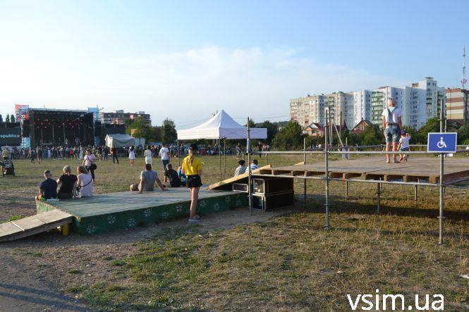 Новини Хмельницького - фото з Які зручності організували для гостей фестивалю «Respublica» (ФОТО) Які зручності організували для гостей фестивалю «Respublica» (ФОТО), фото №4 на сайті vsim.ua