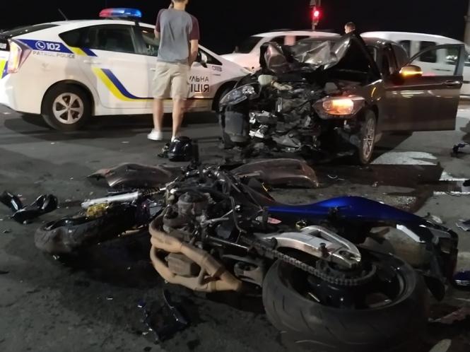 Новини Хмельницького - фото з У ДТП біля “Оазиса” постраждав 16-річний хлопець У ДТП біля “Оазиса” постраждав 16-річний хлопець, фото №1 на сайті vsim.ua