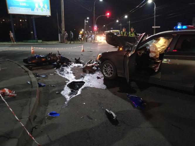 Новини Хмельницького - фото з У ДТП біля “Оазиса” постраждав 16-річний хлопець У ДТП біля “Оазиса” постраждав 16-річний хлопець, фото №2 на сайті vsim.ua