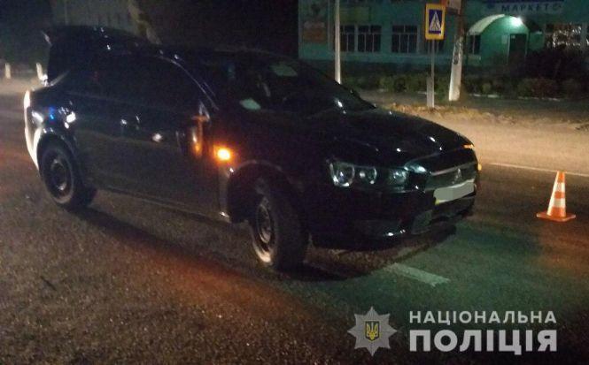 Новини Вінниці - фото з У Корделівці на «зебрі» водій збив трьох пішоходів. Жінка та двоє дітей у реанімації У Корделівці на «зебрі» водій збив трьох пішоходів. Жінка та двоє дітей у реанімації, фото №1 на сайті 20minut.ua