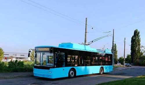 У Хмельницький привезли перші тролейбуси з луцького заводу, фото №1 на сайті vsim.ua
