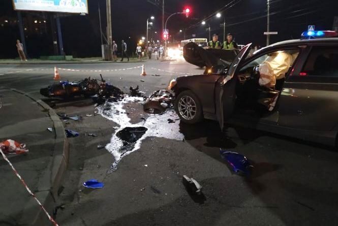 Новини Хмельницького - фото з ДТП з 16-річним мотоциклістом біля “Оазиса”: що відомо про стан хлопця ДТП з 16-річним мотоциклістом біля “Оазиса”: що відомо про стан хлопця, фото №1 на сайті vsim.ua