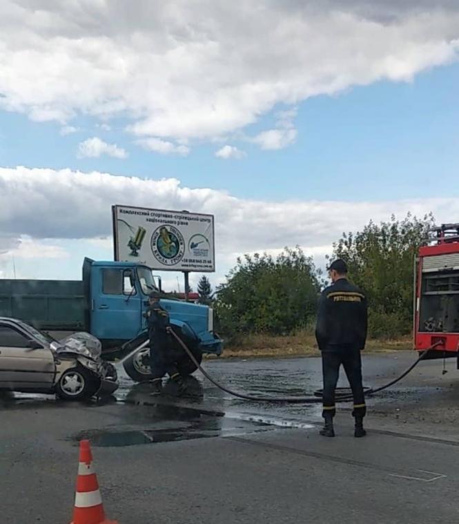 Новини Хмельницького - фото з Зіткнення вантажівки та легковика біля Хмельницького: постраждали 4 людини (ФОТО) Зіткнення вантажівки та легковика біля Хмельницького: постраждали 4 людини (ФОТО), фото №1 на сайті vsim.ua