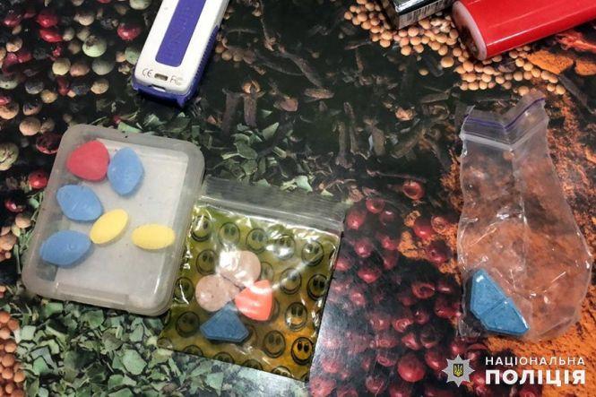 На Хмельниччині затримали наркоторговців з "товаром" на 2 мільйони гривень (ФОТО), фото №8 на сайті vsim.ua