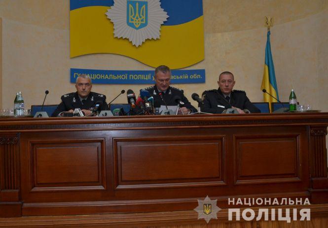 Головний коп Хмельниччини переїхав на нову роботу. Його зустріли пікетом, фото №2 на сайті vsim.ua