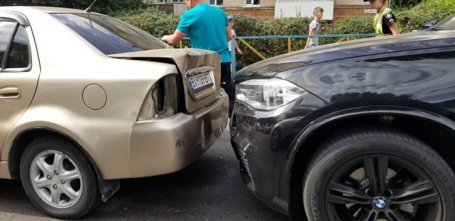 Новини Хмельницького - фото з На Кам’янецькій сталися три ДТП На Кам’янецькій сталися три ДТП, фото №1 на сайті vsim.ua