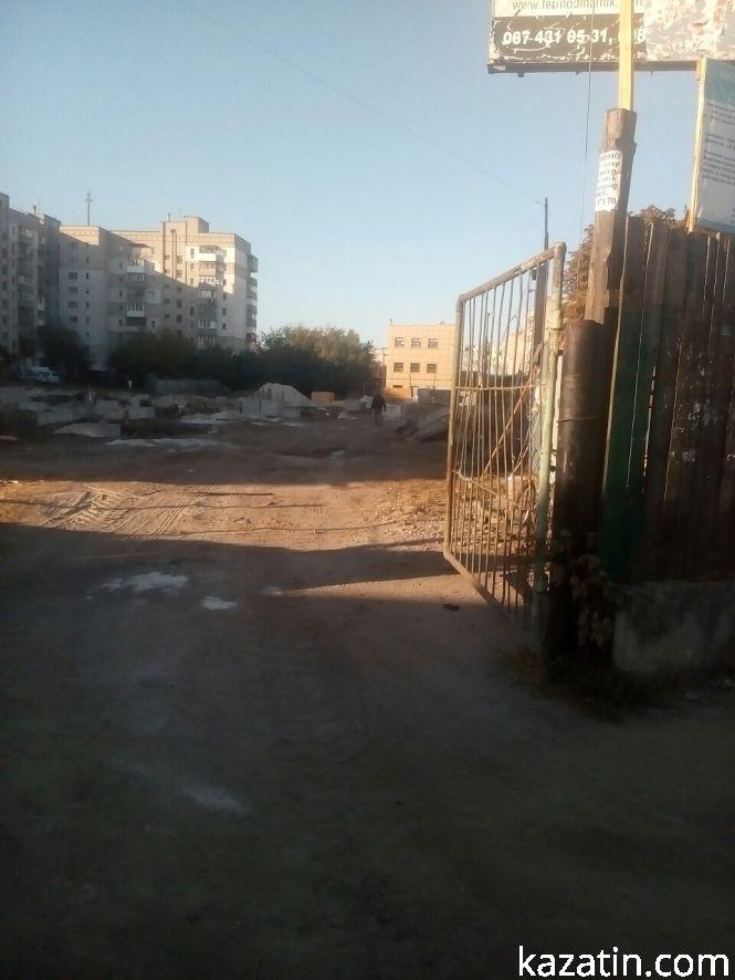 Фото дня: у центрі Козятина ведеться активне будівництво, фото №1 на сайті 20minut.ua