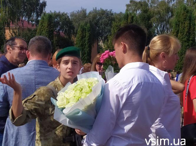 Курсанти з посмішками, матері зі сльозами: якою була присяга прикордонників у Хмельницькому (ФОТО, ВІДЕО), фото №14 на сайті vsim.ua