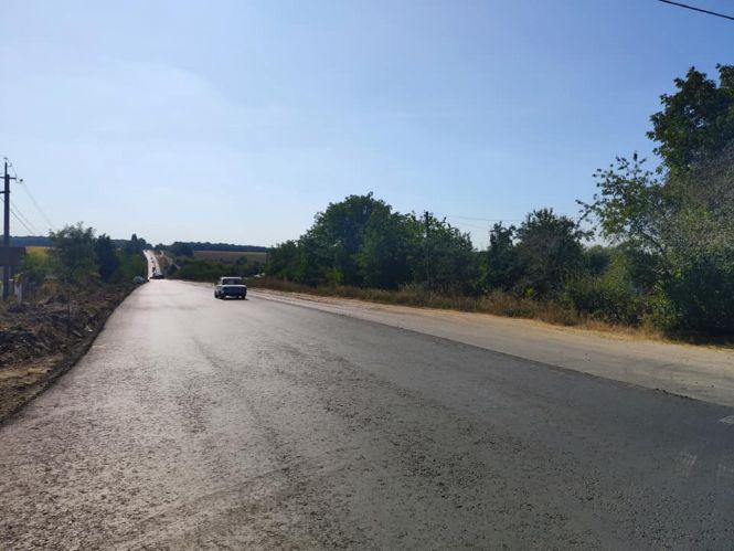 Ремонтують дорогу від Вінниці до Могилів-Подільського. Оновлять 8 кілометрів, фото №6 на сайті 20minut.ua