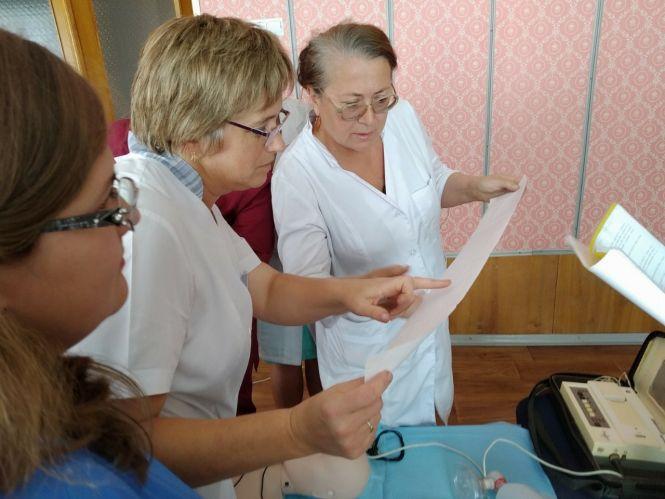 Тренінг у козятинській ЦРЛ: обласні фахівці розповіли про серцево-легеневу реанімацію, фото №5 на сайті 20minut.ua