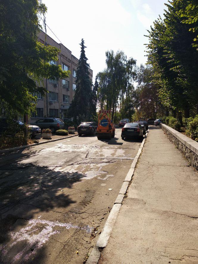 Ремонтний бум у Житомирі: дорожники добралися і до вулиці Рильського, фото №4 на сайті 20minut.ua