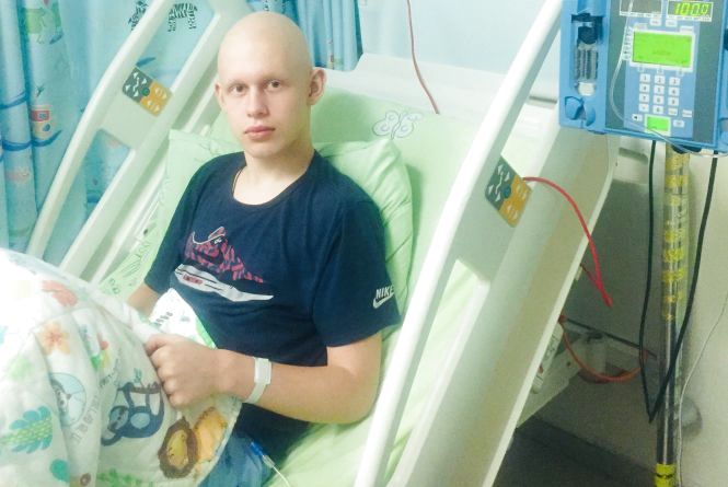 Новини Тернополя - фото з Кременчани організували марафон, щоб врятувати 14-річнго Станіслава, який бореться з раком СÑанÑÑлав ÐÑкÑн ÑеÑмÑново поÑÑебÑÑ Ð²Ð°ÑÐ¾Ñ Ð´Ð¾Ð¿Ð¾Ð¼Ð¾Ð³Ð¸. СÑма на лÑкÑÐ²Ð°Ð½Ð½Ñ Ð´Ð»Ñ Ð±Ð°ÑÑкÑв непÑдйомна