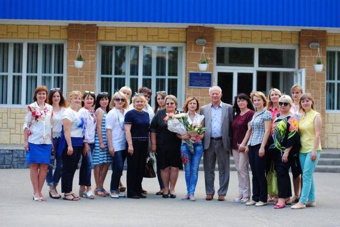 Пішла з життя Лариса Ворона. Протягом 18 років вона керувала училищем сфери послуг, фото №1 на сайті 20minut.ua