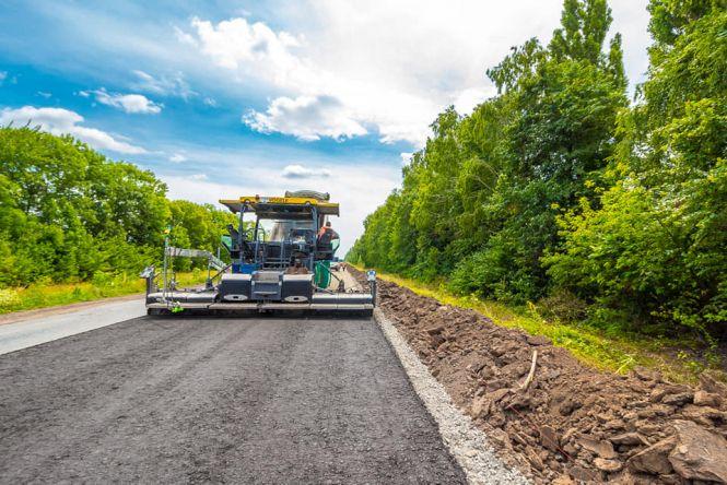 На Вінниччині продовжують ремонтувати дороги. Нині оновлюють дві ділянки, фото №2 на сайті 20minut.ua