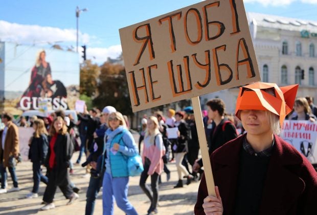 ÐÐ° Ð¸Ð·Ð¾Ð±ÑÐ°Ð¶ÐµÐ½Ð¸Ð¸ Ð¼Ð¾Ð¶ÐµÑ Ð½Ð°ÑÐ¾Ð´Ð¸ÑÑÑÑ: 1 ÑÐµÐ»Ð¾Ð²ÐµÐº, ÑÐ¾Ð»Ð¿Ð° Ð¸ Ð½Ð° ÑÐ»Ð¸ÑÐµ