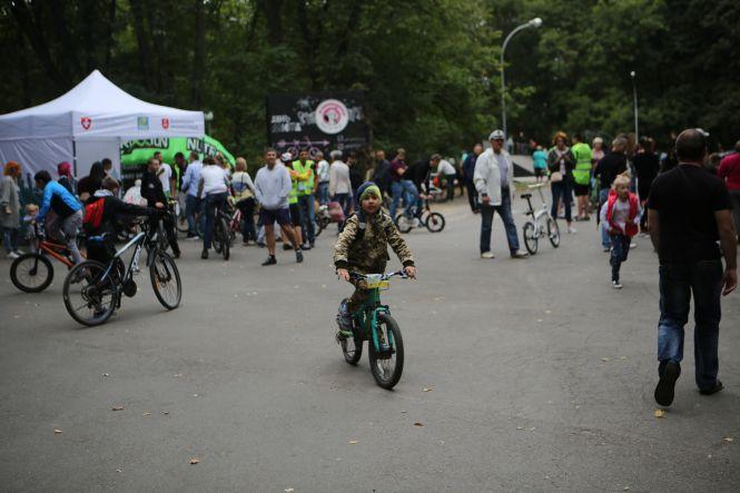 Новини Вінниці - фото з День міста в стилі вело! У Центральному парку триває «Тур де парк» День міста в стилі вело! У Центральному парку триває «Тур де парк», фото №1 на сайті 20minut.ua