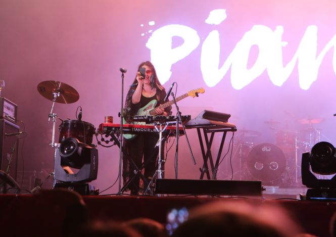 Драйвовий Ляпіс, ніжна Федишин і на вершині з Ріаnобоєм. Як пройшов концерт біля Книжки? на сайті 20minut.ua Драйвовий Ляпіс, ніжна Федишин і на вершині з Ріаnобоєм. Як пройшов концерт біля Книжки?, фото №10 на сайті 20minut.ua