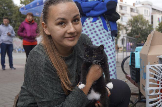 Новини Вінниці - фото з «Чудіка я знайшла в коробці» Як проходить шостий «Хвіст-фест» і кого туди приносять «Чудіка я знайшла в коробці» Як проходить шостий «Хвіст-фест» і кого туди приносять, фото №2 на сайті 20minut.ua