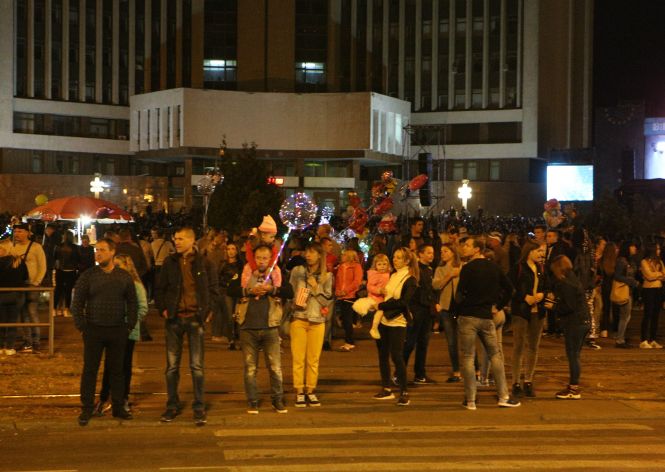 Драйвовий Ляпіс, ніжна Федишин і на вершині з Ріаnобоєм. Як пройшов концерт біля Книжки? на сайті 20minut.ua Драйвовий Ляпіс, ніжна Федишин і на вершині з Ріаnобоєм. Як пройшов концерт біля Книжки?, фото №20 на сайті 20minut.ua