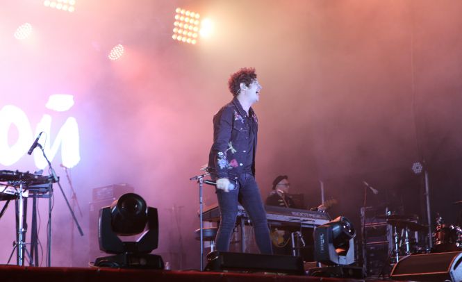 Драйвовий Ляпіс, ніжна Федишин і на вершині з Ріаnобоєм. Як пройшов концерт біля Книжки? на сайті 20minut.ua Драйвовий Ляпіс, ніжна Федишин і на вершині з Ріаnобоєм. Як пройшов концерт біля Книжки?, фото №8 на сайті 20minut.ua