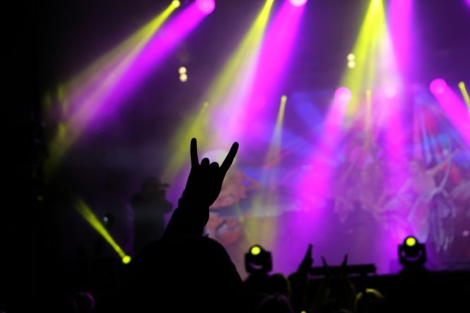 Драйвовий Ляпіс, ніжна Федишин і на вершині з Ріаnобоєм. Як пройшов концерт біля Книжки? на сайті 20minut.ua Драйвовий Ляпіс, ніжна Федишин і на вершині з Ріаnобоєм. Як пройшов концерт біля Книжки?, фото №19 на сайті 20minut.ua