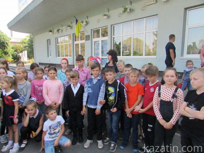 Новини Козятина - фото з «Запобігти! Врятувати! Допомогти!»: рятувальники влаштували дошкільнятам показові виступи