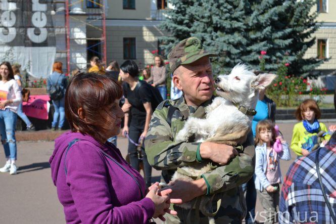 У Хмельницькому пройшов Марш за тварин (ФОТО, ВІДЕО), фото №6 на сайті vsim.ua
