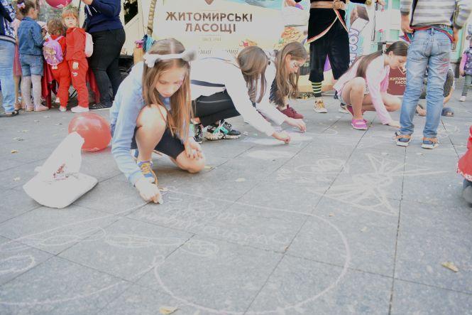 Новини Житомира - фото з «Житомирські ласощі» – смак, знайомий з дитинства. ФОТО «Житомирські ласощі» – смак, знайомий з дитинства. ФОТО, фото №4 на сайті 20minut.ua