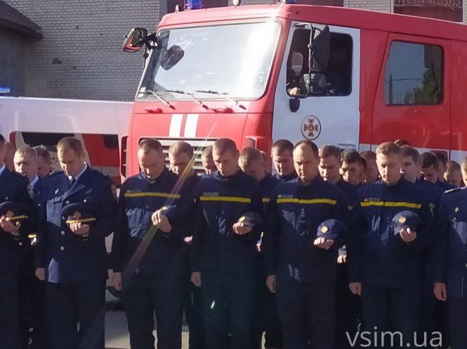 Новини Хмельницького - фото з Загинув рятуючи життя: у Хмельницькому встановили меморіальну дошку Петру Сибізі Загинув рятуючи життя: у Хмельницькому встановили меморіальну дошку Петру Сибізі, фото №7 на сайті vsim.ua