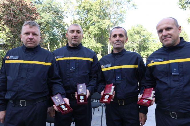 Новини Хмельницького - фото з Президент нагородив за мужність водія-сапера з Хмельниччини Президент нагородив за мужність водія-сапера з Хмельниччини, фото №1 на сайті vsim.ua