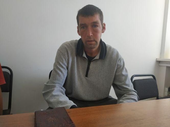 Новини Вінниці - фото з Їхав у Крим на заробітки, а потрапив у рабство. Як двірника Валеру зробили безхатьком Їхав у Крим на заробітки, а потрапив у рабство. Як двірника Валеру зробили безхатьком, фото №2 на сайті 20minut.ua