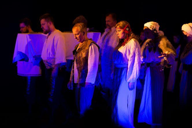 Київські театри показали тернополянам «Тіні забутих предків» і комедійний детектив «Украдена краса», фото №3 на сайті 20minut.ua