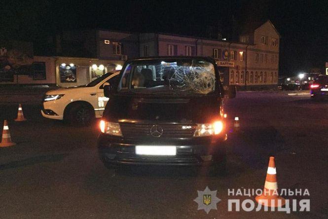 Новини Хмельницького - фото з У Хмельницькому Mercedes збив велосипедиста У Хмельницькому Mercedes збив велосипедиста, фото №1 на сайті vsim.ua