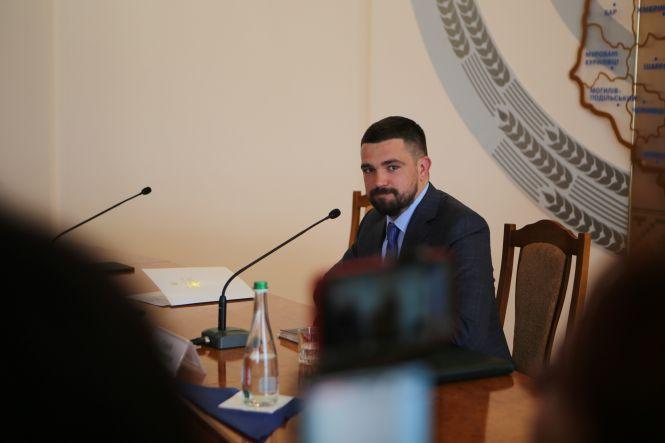 Новини Вінниці - фото з Репортаж з призначення Скальського: обіцянки, чвари і «сліпий» Зеленський Репортаж з призначення Скальського: обіцянки, чвари і «сліпий» Зеленський, фото №1 на сайті 20minut.ua