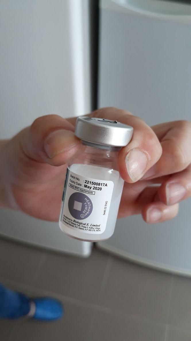 Новини Тернополя - фото з Ще одна смерть від кору? Як зберігають вакцини у Тернополі: перевірили журналісти "20 хвилин" (відео) Ще одна смерть від кору? Як зберігають вакцини у Тернополі: перевірили журналісти "20 хвилин" (відео), фото №3 на сайті 20minut.ua