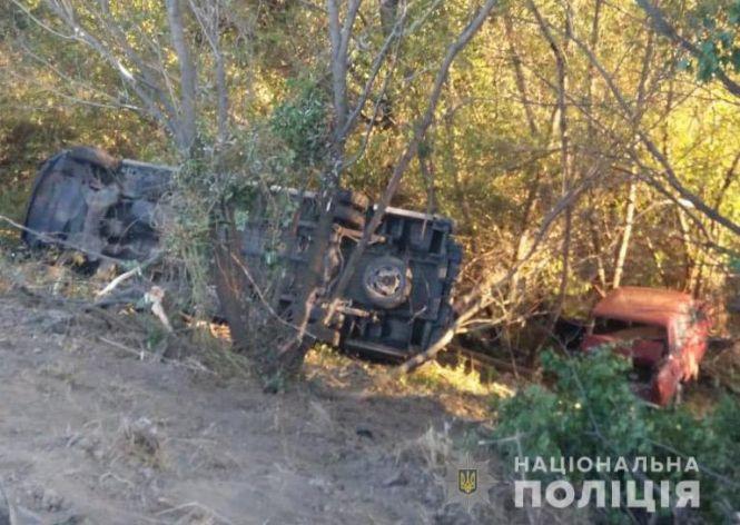Новини Вінниці - фото з Біля Немирова три авто та автобус з людьми злетіли з дороги. Подробиці (ОНОВЛЕНО) Біля Немирова три авто та автобус з людьми злетіли з дороги. Подробиці (ОНОВЛЕНО), фото №6 на сайті 20minut.ua