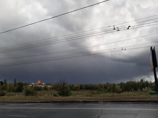 У Хмельницькому випав град (ФОТО, ВІДЕО), фото №3 на сайті vsim.ua