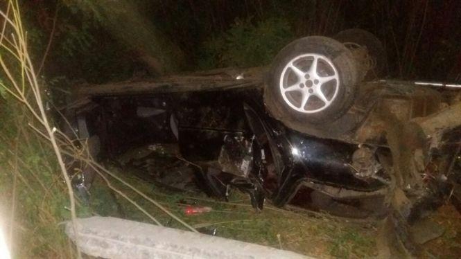 Ford влетів у стовп та перекинувся: у  жахливій ДТП на Хмельниччині загинуло 4 людей (ФОТО), фото №2 на сайті vsim.ua
