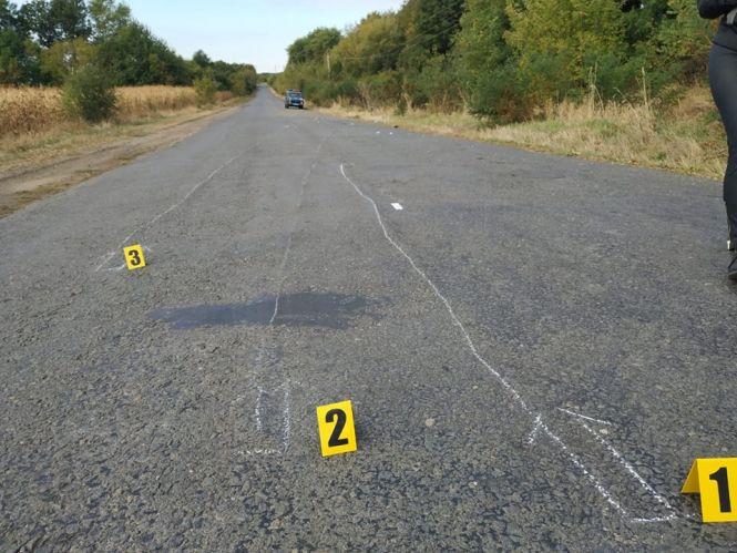 Ford влетів у стовп та перекинувся: у  жахливій ДТП на Хмельниччині загинуло 4 людей (ФОТО), фото №6 на сайті vsim.ua