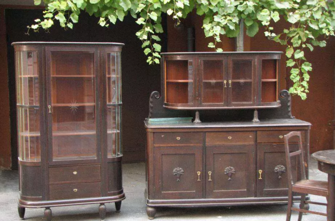 Сервант та диван часів Австро-Угорщини за 125 тис. грн: що продають тернополяни в інтернеті, фото №5 на сайті 20minut.ua