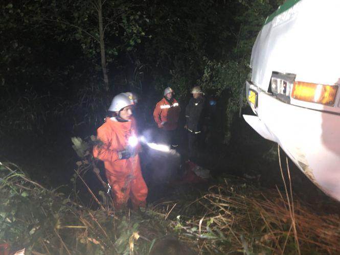 Новини Житомира - фото з Над ліквідацією автокатастрофи працювало 47 людей, 17 одиниць техніки і 6 бригад швидкої: з'явилися подробиці Над ліквідацією автокатастрофи працювало 47 людей, 17 одиниць техніки і 6 бригад швидкої: з'явилися подробиці, фото №1 на сайті 20minut.ua