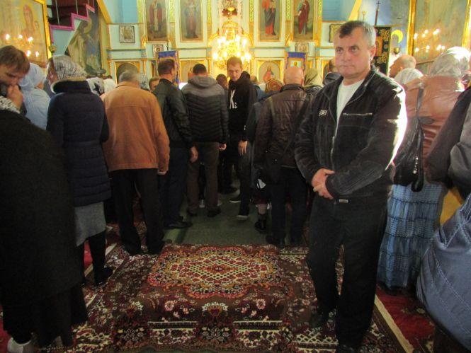 Домовленості не діють: УПЦ проводять службу Божу в Гурівцях, ПЦУ — в Махнівці (ФОТО +ВІДЕО), фото №10 на сайті 20minut.ua