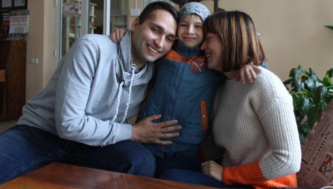 Новини Вінниці - фото з Усиновив трьох дітей після загибелі трьох побратимів. Три виноградини з Афону не допомогли Усиновив трьох дітей після загибелі трьох побратимів. Три виноградини з Афону не допомогли, фото №7 на сайті 20minut.ua