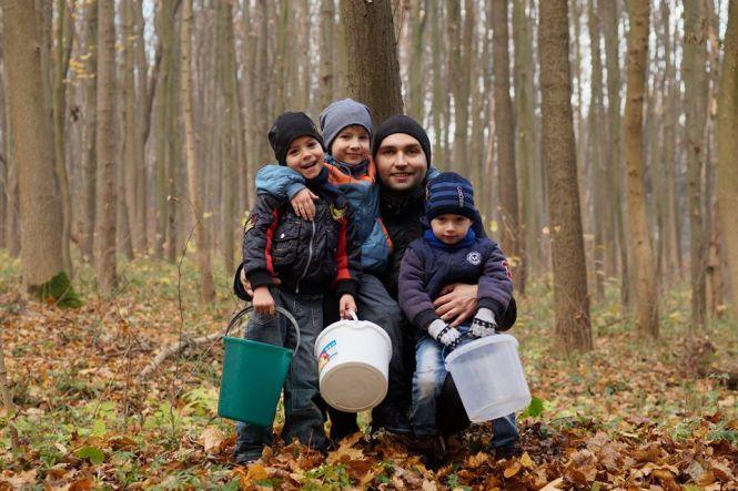 Новини Вінниці - фото з Усиновив трьох дітей після загибелі трьох побратимів. Три виноградини з Афону не допомогли Усиновив трьох дітей після загибелі трьох побратимів. Три виноградини з Афону не допомогли, фото №10 на сайті 20minut.ua