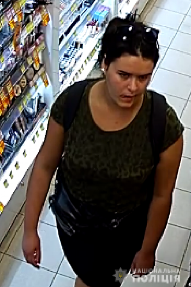 Новини Вінниці - фото з Шукають, двох молодих дівчат, яких підозрюють у крадіжці з магазину Шукають, двох молодих дівчат, яких підозрюють у крадіжці з магазину, фото №2 на сайті 20minut.ua