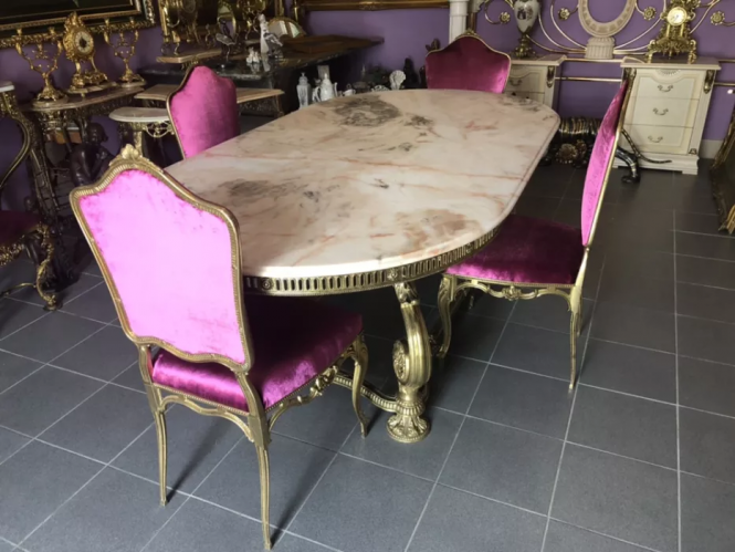 Сервант та диван часів Австро-Угорщини за 125 тис. грн: що продають тернополяни в інтернеті, фото №3 на сайті 20minut.ua