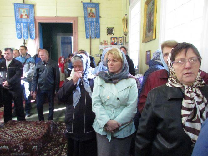 Домовленості не діють: УПЦ проводять службу Божу в Гурівцях, ПЦУ — в Махнівці (ФОТО +ВІДЕО), фото №5 на сайті 20minut.ua