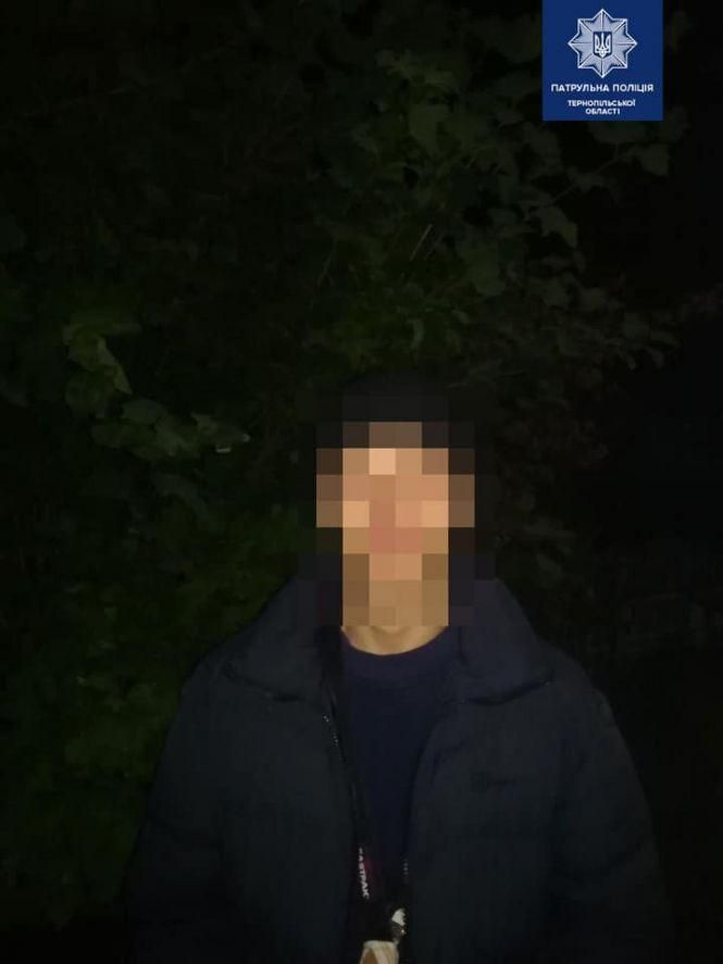 Новини Тернополя - фото з У 20-річного тернополянина, який тікав від патрульних, знайшли наркотики У 20-річного тернополянина, який тікав від патрульних, знайшли наркотики, фото №1 на сайті 20minut.ua
