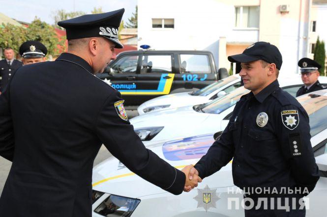 Сім нових автомобілів Skoda Octavia та Ford Focus отримала вінницька поліція, фото №1 на сайті 20minut.ua