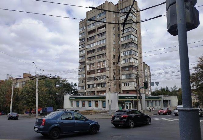 Новини Вінниці - фото з За мільйон виставили на продаж квартиру, яку шахраї відібрали у двірника Валерія За мільйон виставили на продаж квартиру, яку шахраї відібрали у двірника Валерія, фото №2 на сайті 20minut.ua